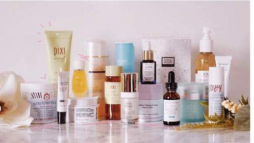 美妝冰箱 提升化妝品存儲(chǔ)品質(zhì)的明智之選