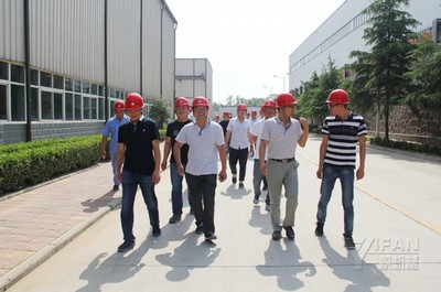 鄭州海天消防代表參觀一帆機械，共探網絡科技開發新路徑